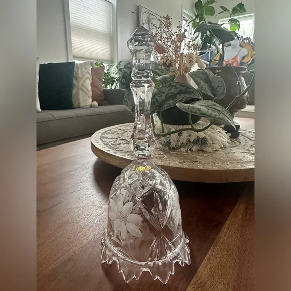 Vintage Western Germany Crystal Bell Boho - Picture 3 of 4
